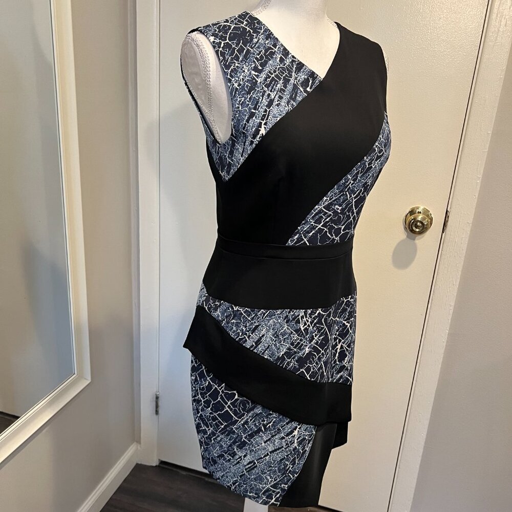 BCBGMaxAzria 'Dalia" Blue and Black Asymmetrical Sheath Dress, Size 4 - Picture 7 of 16